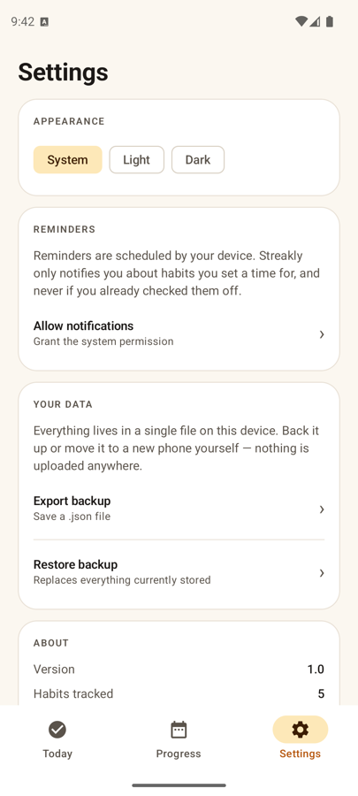 Settings screen with theme, reminders and export options